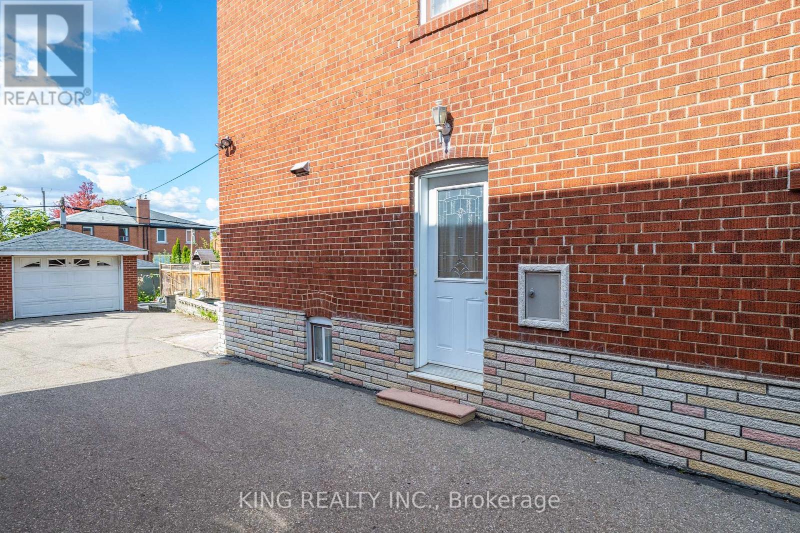 2604 Keele Street, Toronto (maple Leaf), Ontario