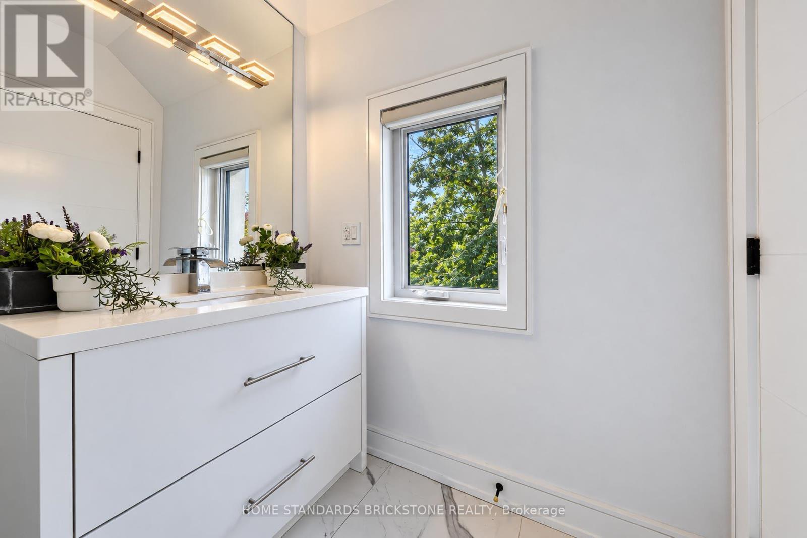 7 Heather Street, Toronto (lawrence Park South), Ontario
