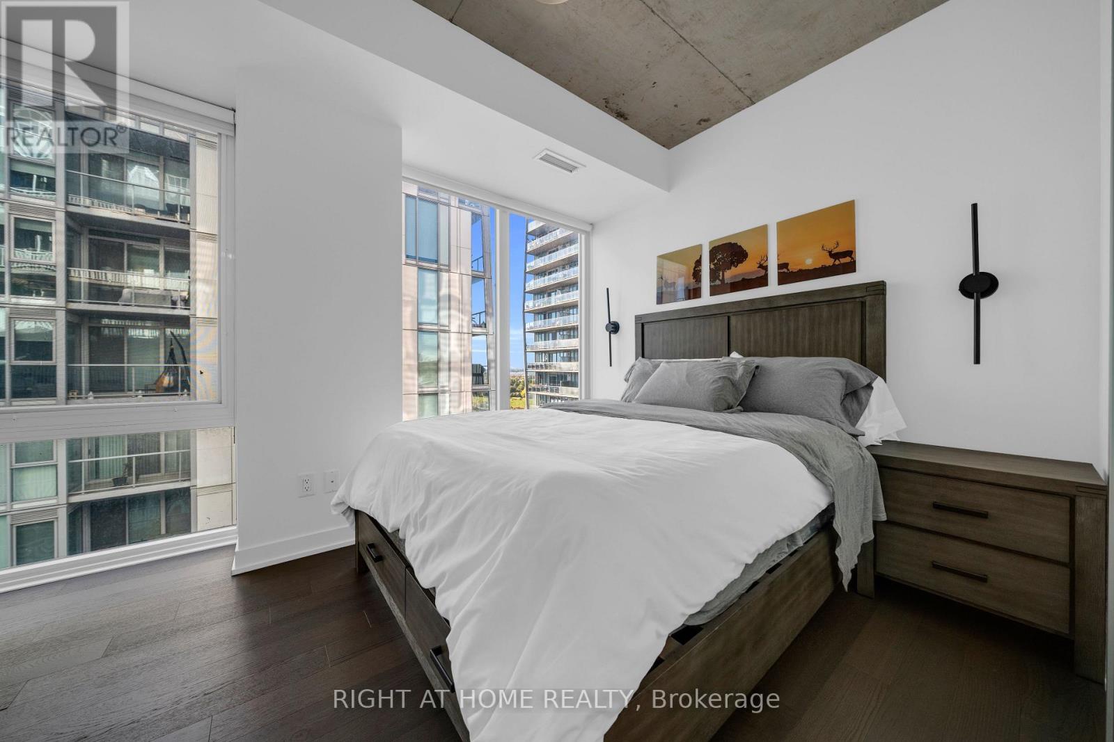 1002 - 45 Baseball Place, Toronto (south Riverdale), Ontario