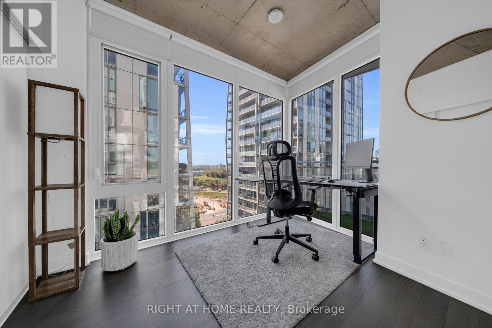 1002 - 45 Baseball Place, Toronto (south Riverdale), Ontario