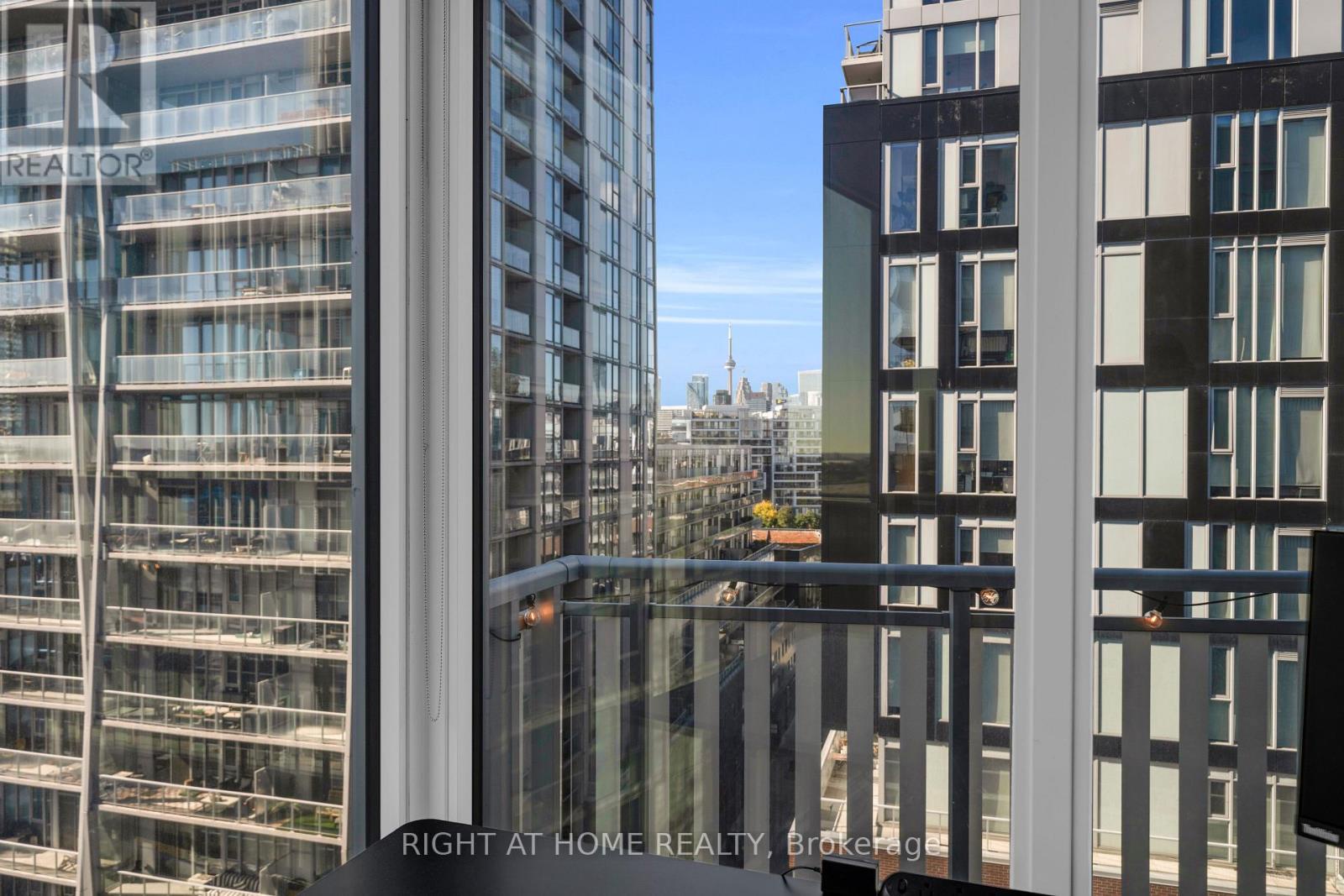 1002 - 45 Baseball Place, Toronto (south Riverdale), Ontario