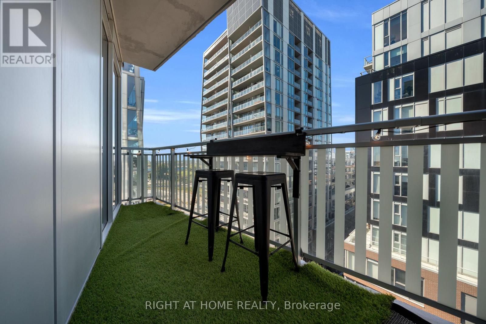1002 - 45 Baseball Place, Toronto (south Riverdale), Ontario