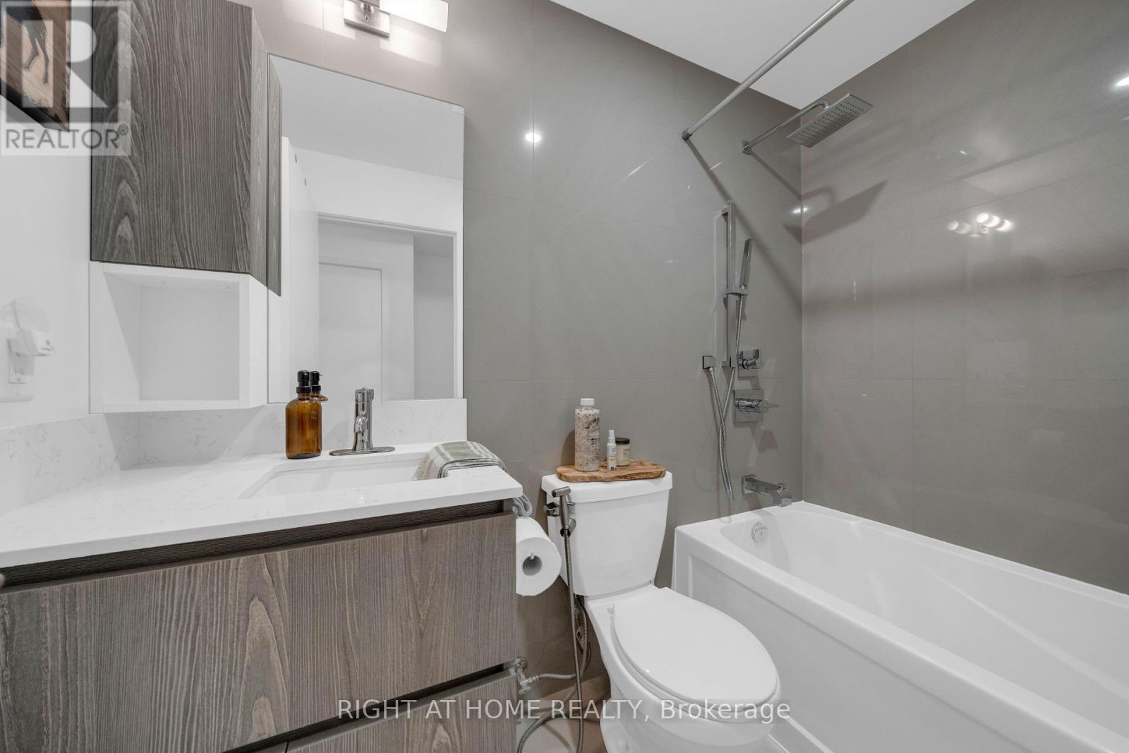 1002 - 45 Baseball Place, Toronto (south Riverdale), Ontario