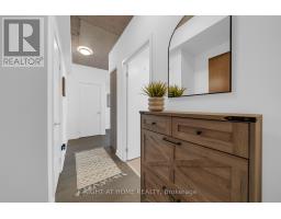 1002 - 45 BASEBALL PLACE