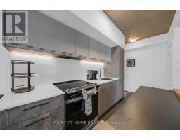 1002 - 45 BASEBALL PLACE