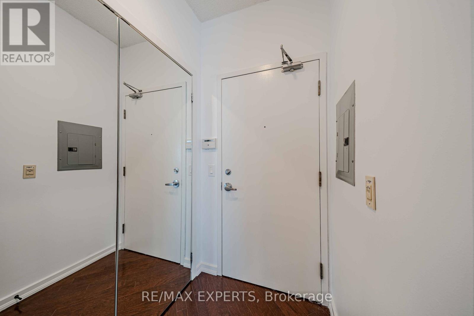 2905 - 8 York Street, Toronto (waterfront Communities), Ontario