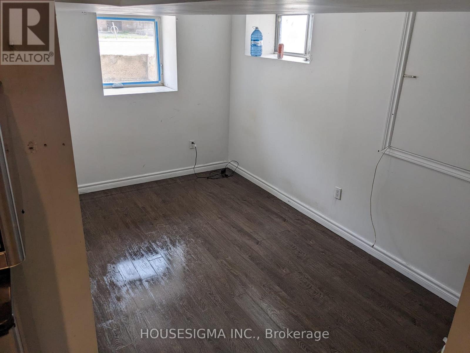 888 Dundas Street E, Toronto (south Riverdale), Ontario