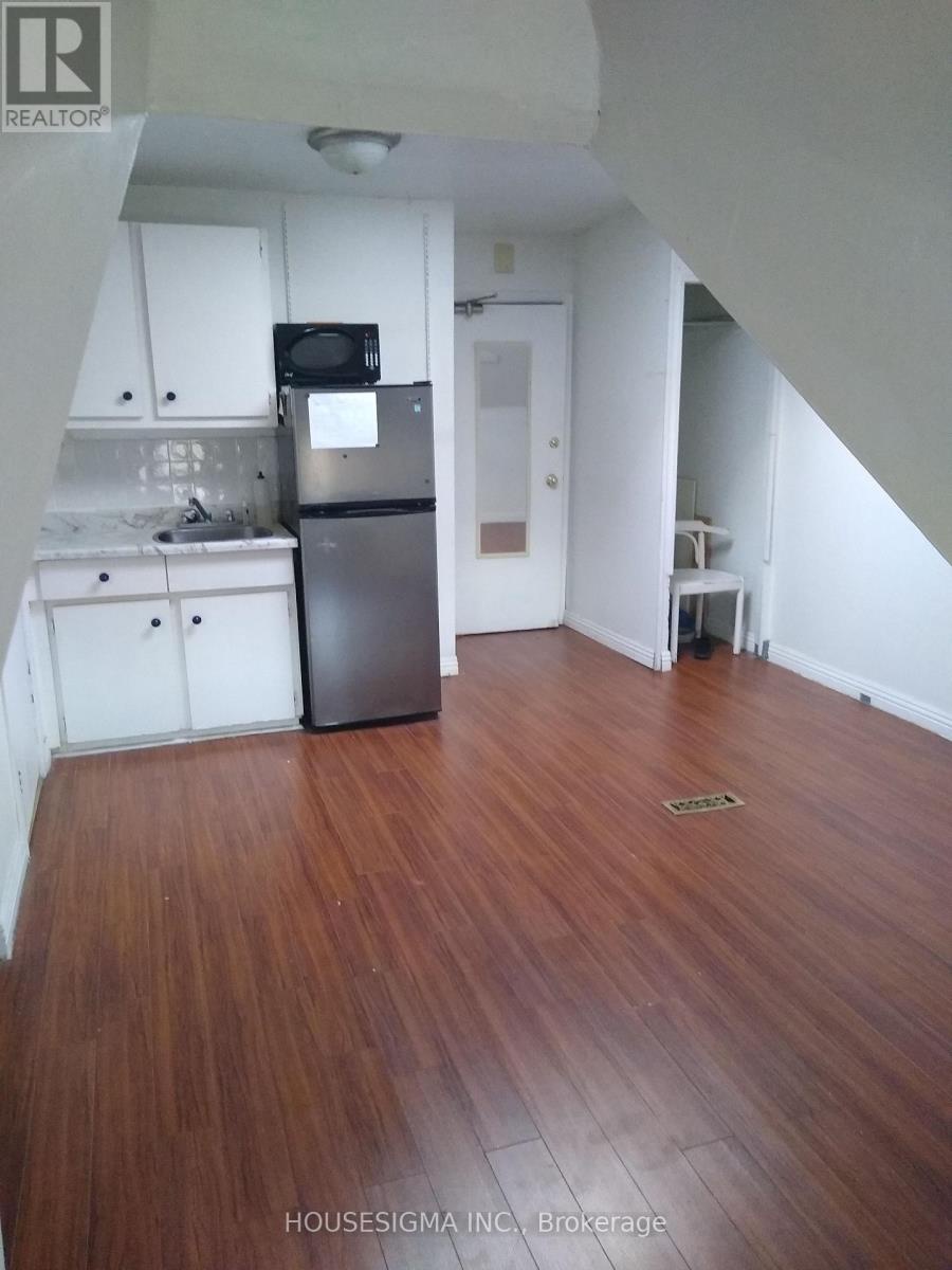 888 Dundas Street E, Toronto (south Riverdale), Ontario
