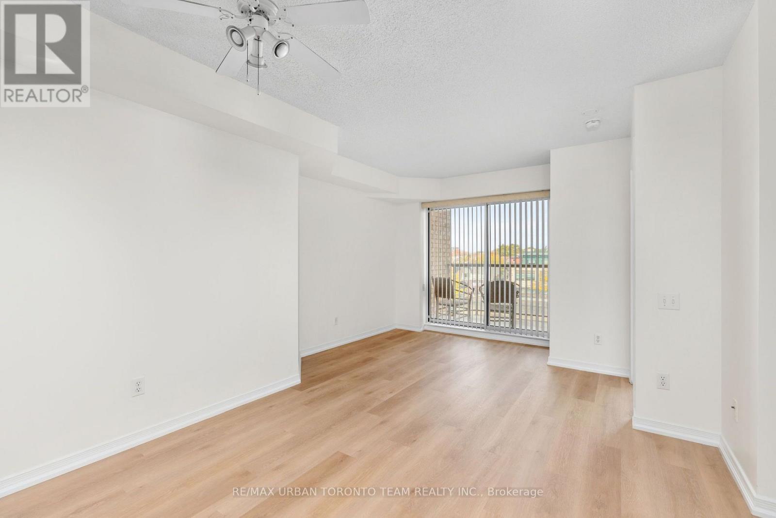 #505 - 140 Bathurst Street, Toronto (niagara), Ontario
