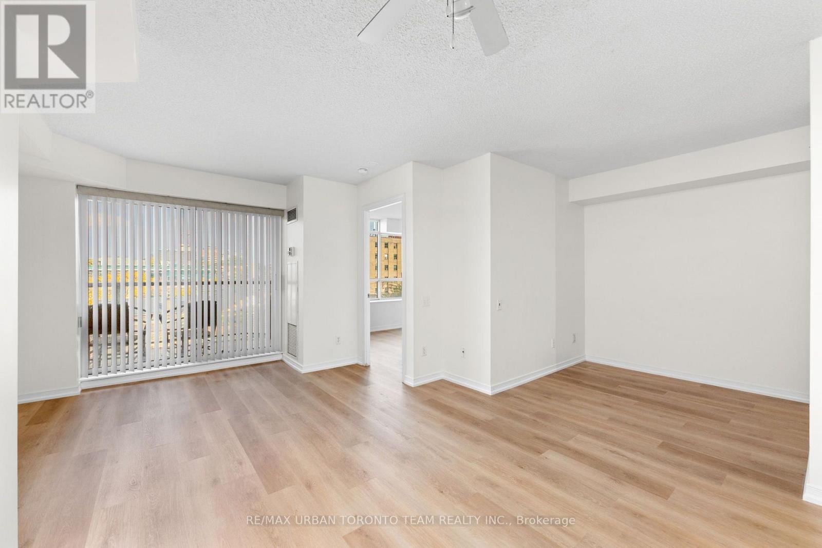 #505 - 140 Bathurst Street, Toronto (niagara), Ontario