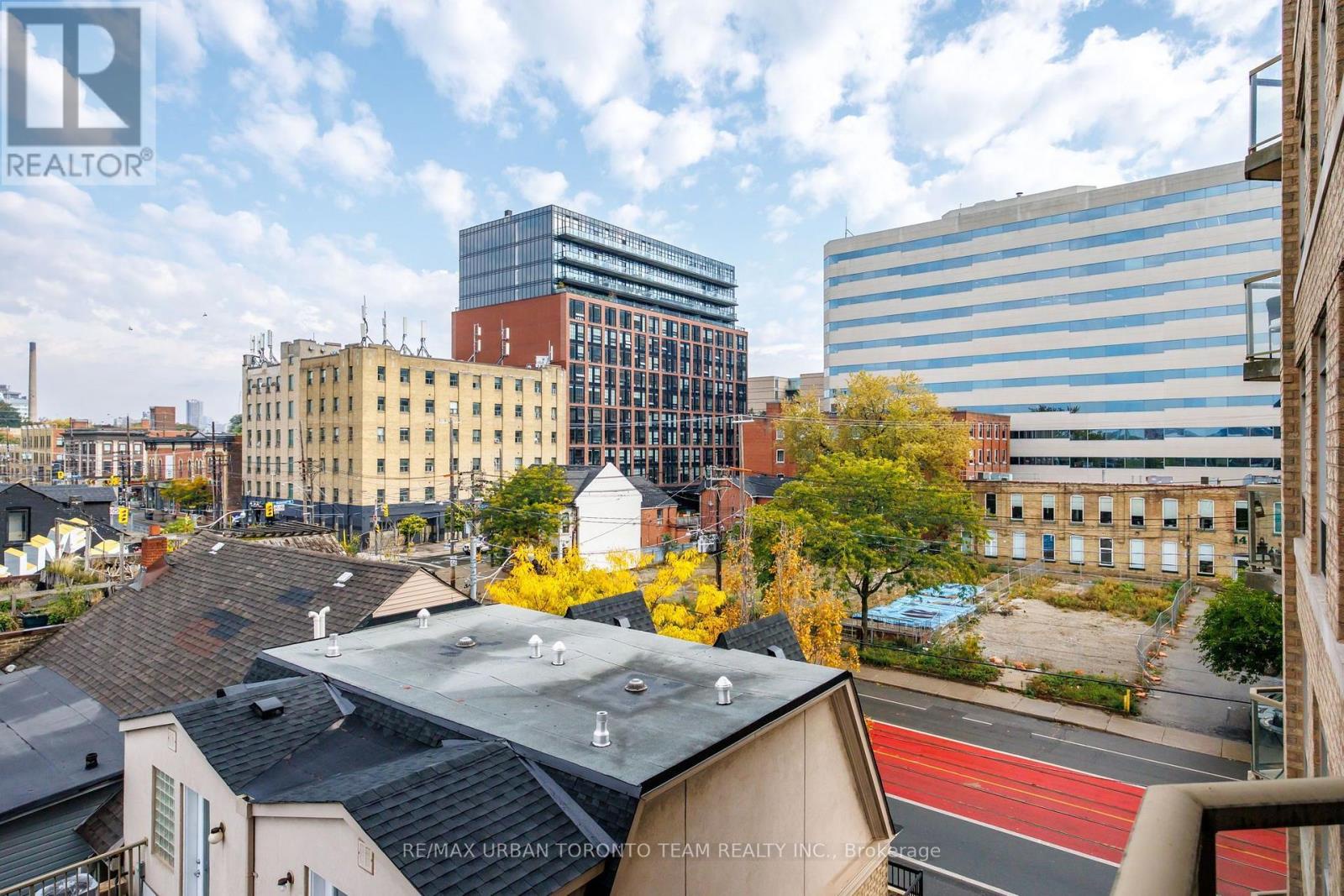 #505 - 140 Bathurst Street, Toronto (niagara), Ontario