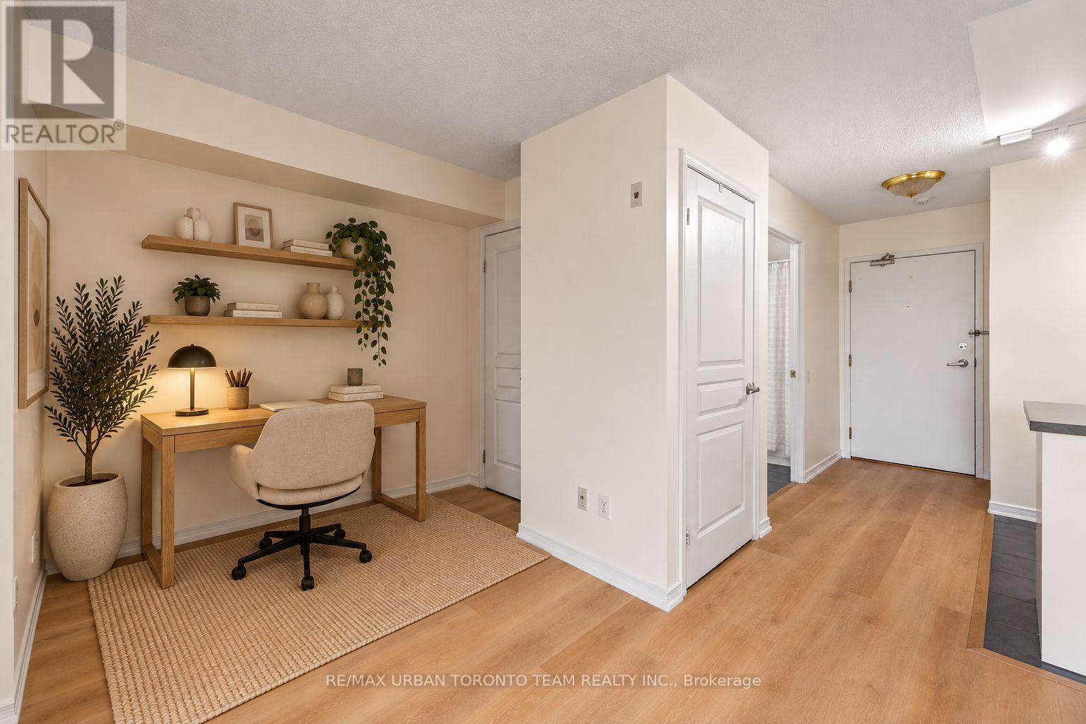 #505 - 140 Bathurst Street, Toronto (niagara), Ontario
