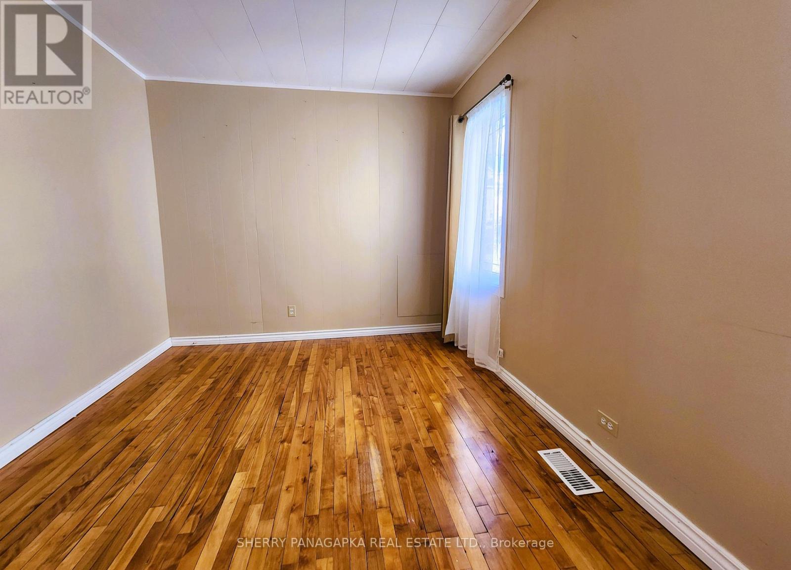 16 Taylor Avenue, Kirkland Lake, Ontario