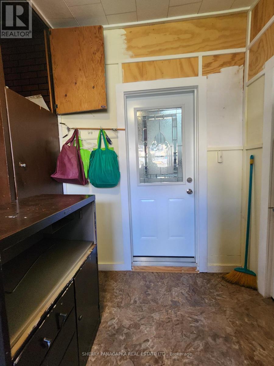 16 Taylor Avenue, Kirkland Lake, Ontario