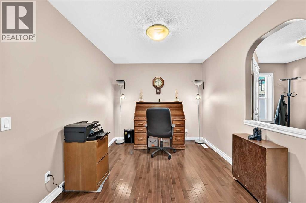 148 Springmere Grove, Chestermere, Alberta