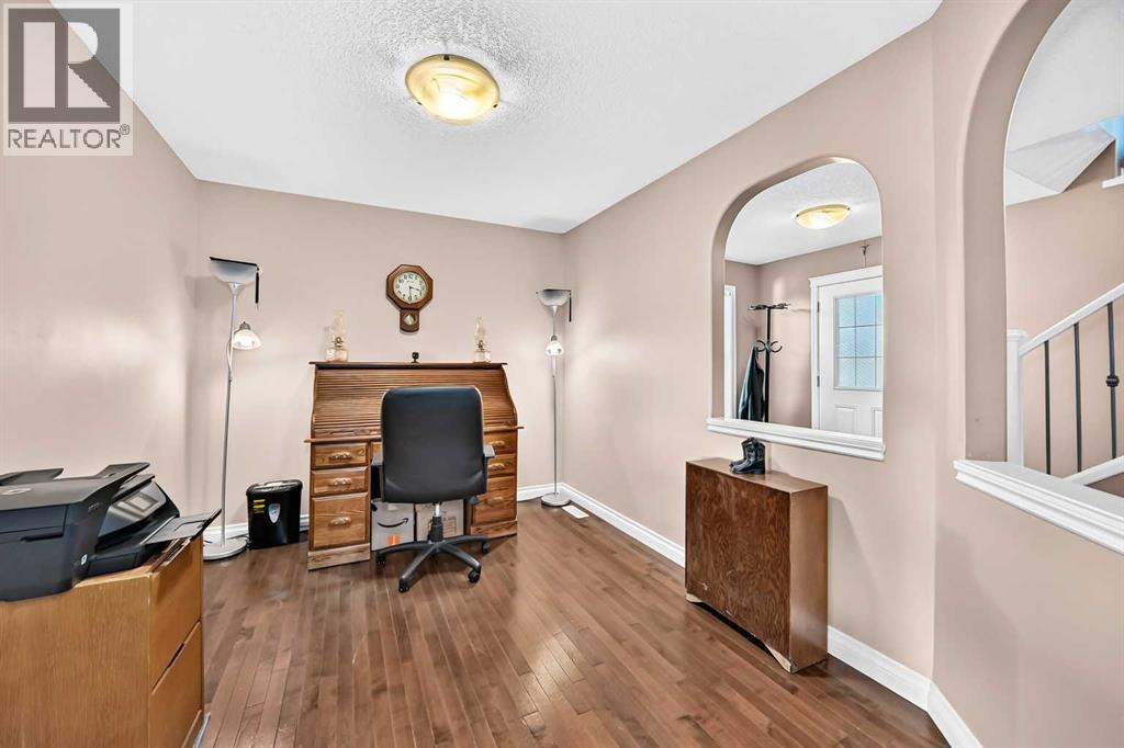148 Springmere Grove, Chestermere, Alberta
