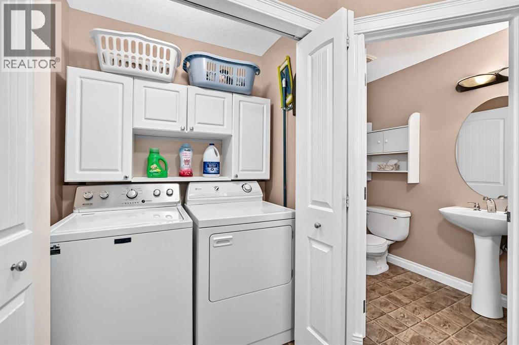 148 Springmere Grove, Chestermere, Alberta