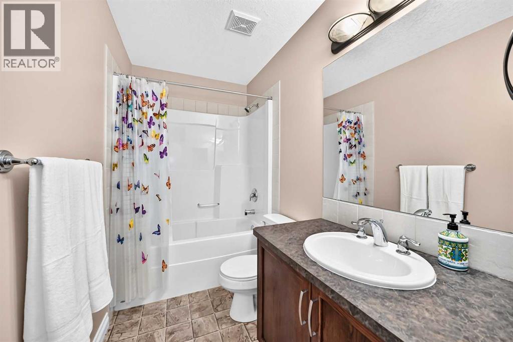148 Springmere Grove, Chestermere, Alberta