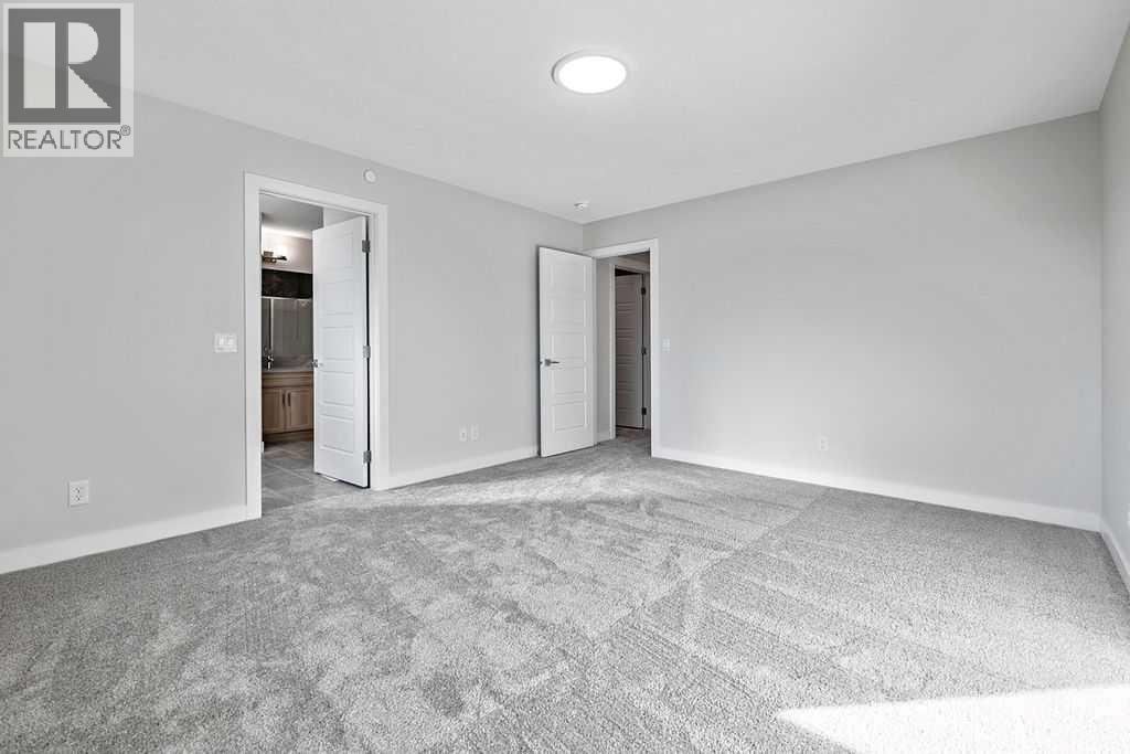 322 Hotchkiss Common Se, Calgary, Alberta