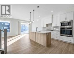 322 Hotchkiss Common SE