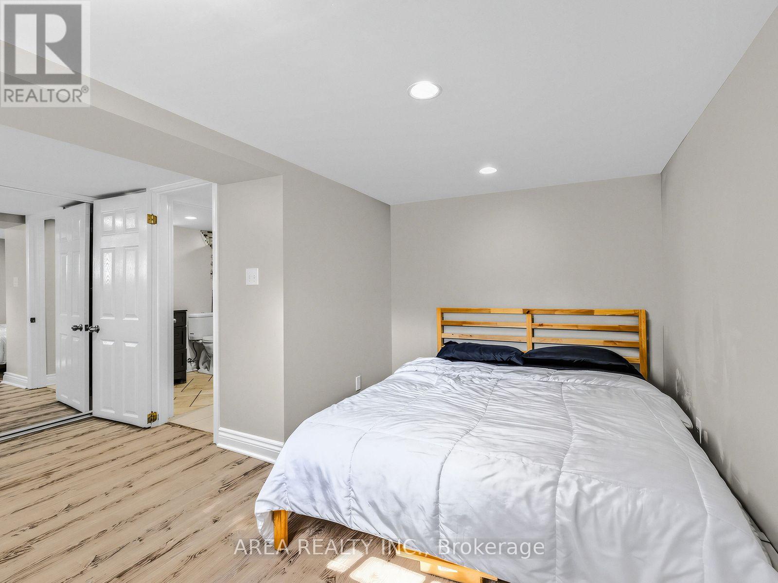 867 Glencairn Avenue, Toronto (yorkdale-glen Park), Ontario