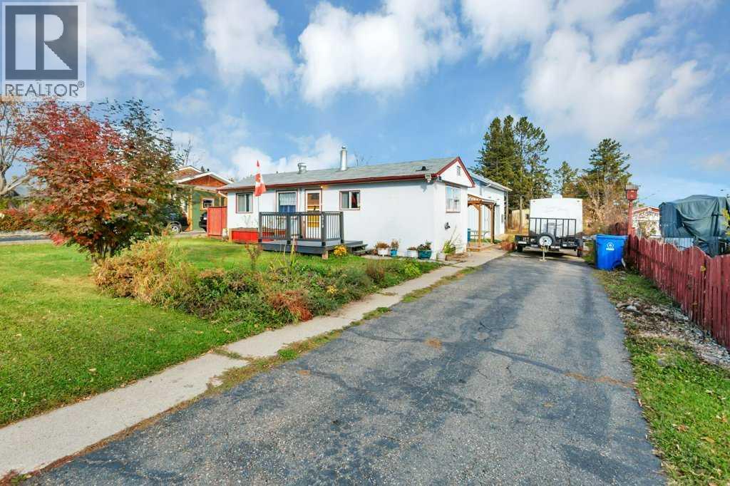 4910 56 Avenue, Rimbey, Alberta