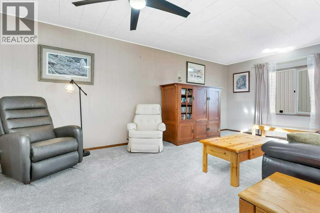 4910 56 Avenue, Rimbey, Alberta