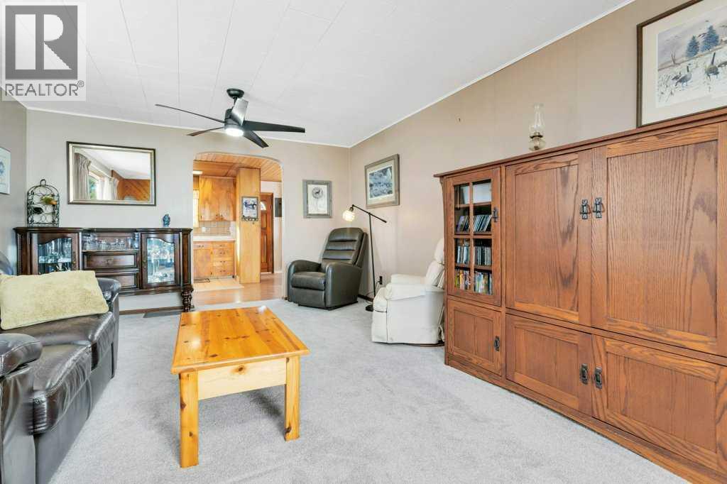 4910 56 Avenue, Rimbey, Alberta