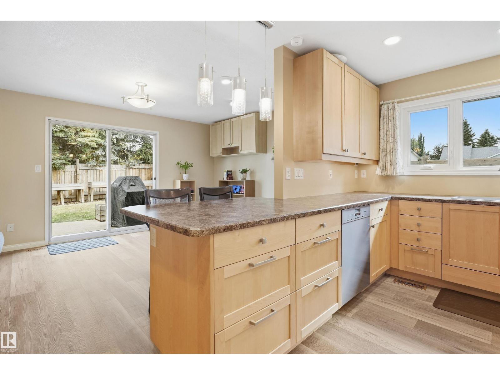 104 Village Do, Sherwood Park, Alberta