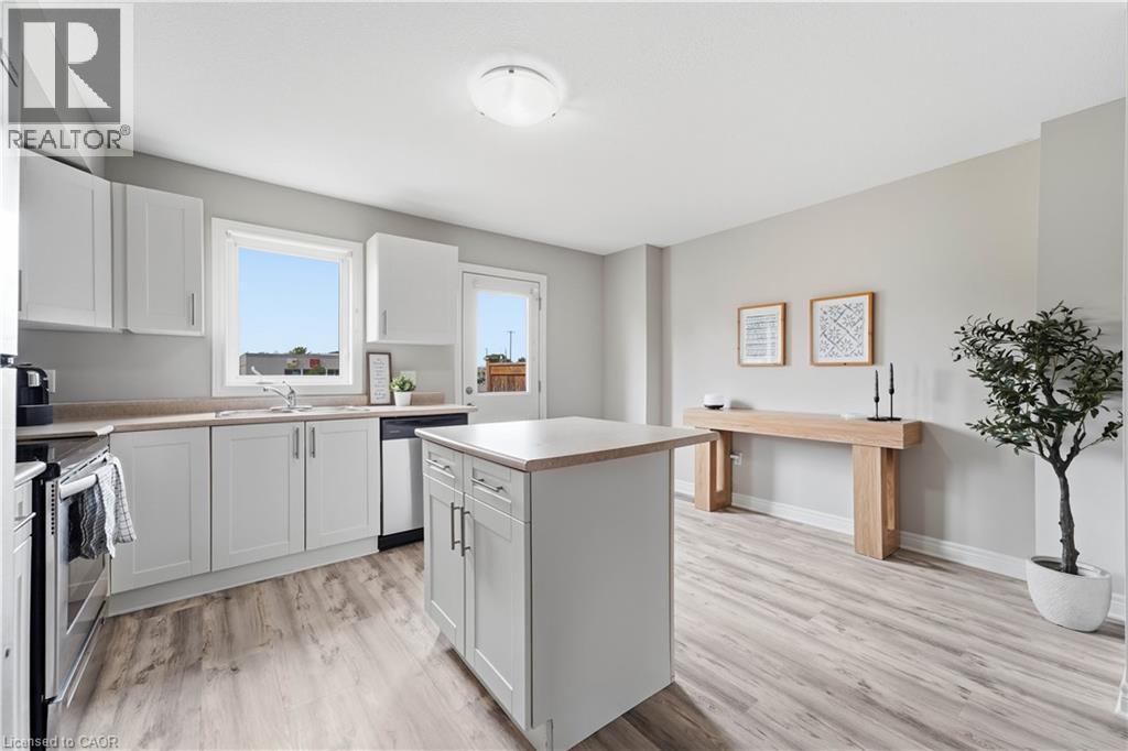 7768 Ascot Circle Unit# 5, Niagara Falls, Ontario