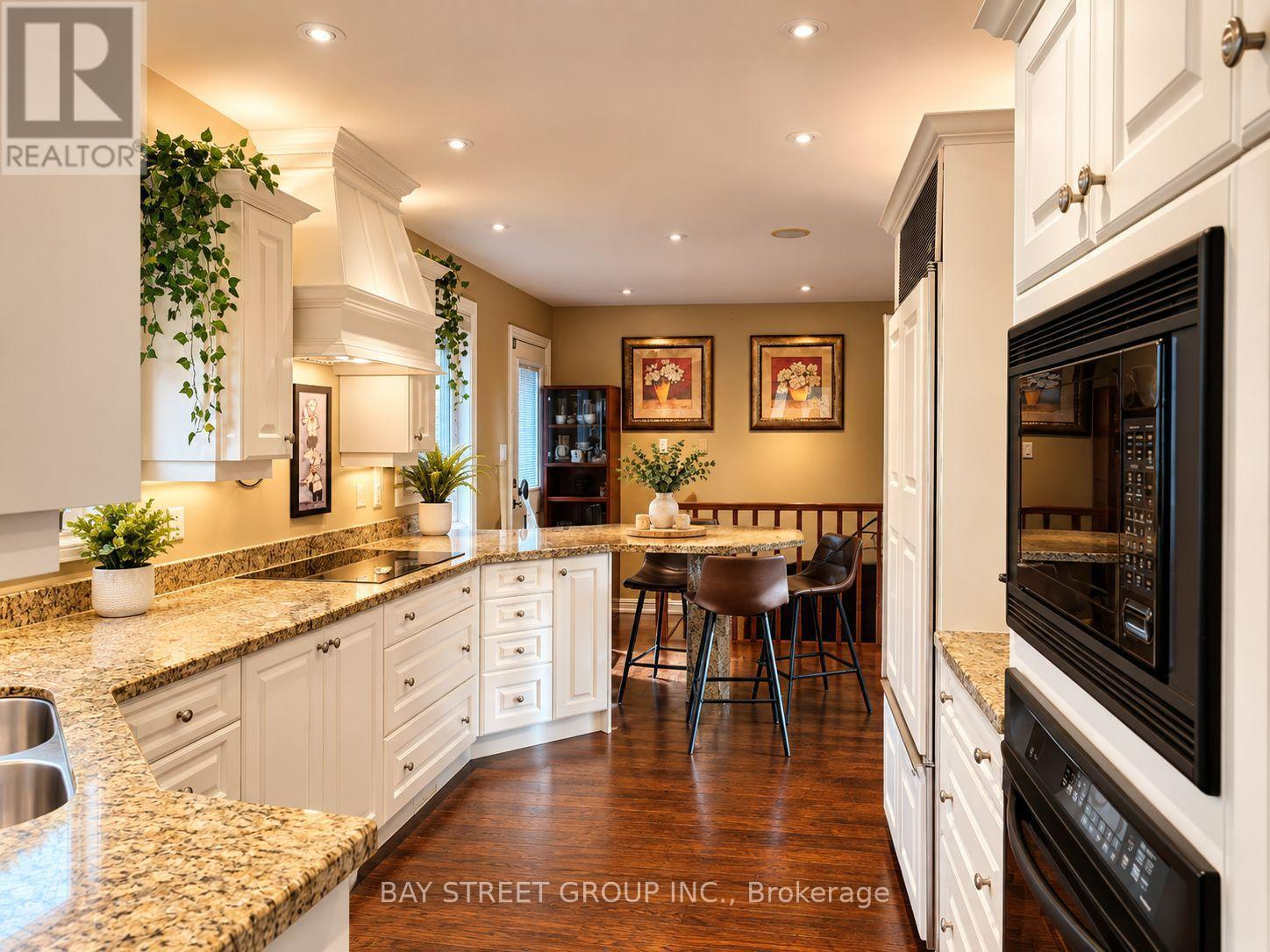 111 Fred Varley Drive, Markham (unionville), Ontario