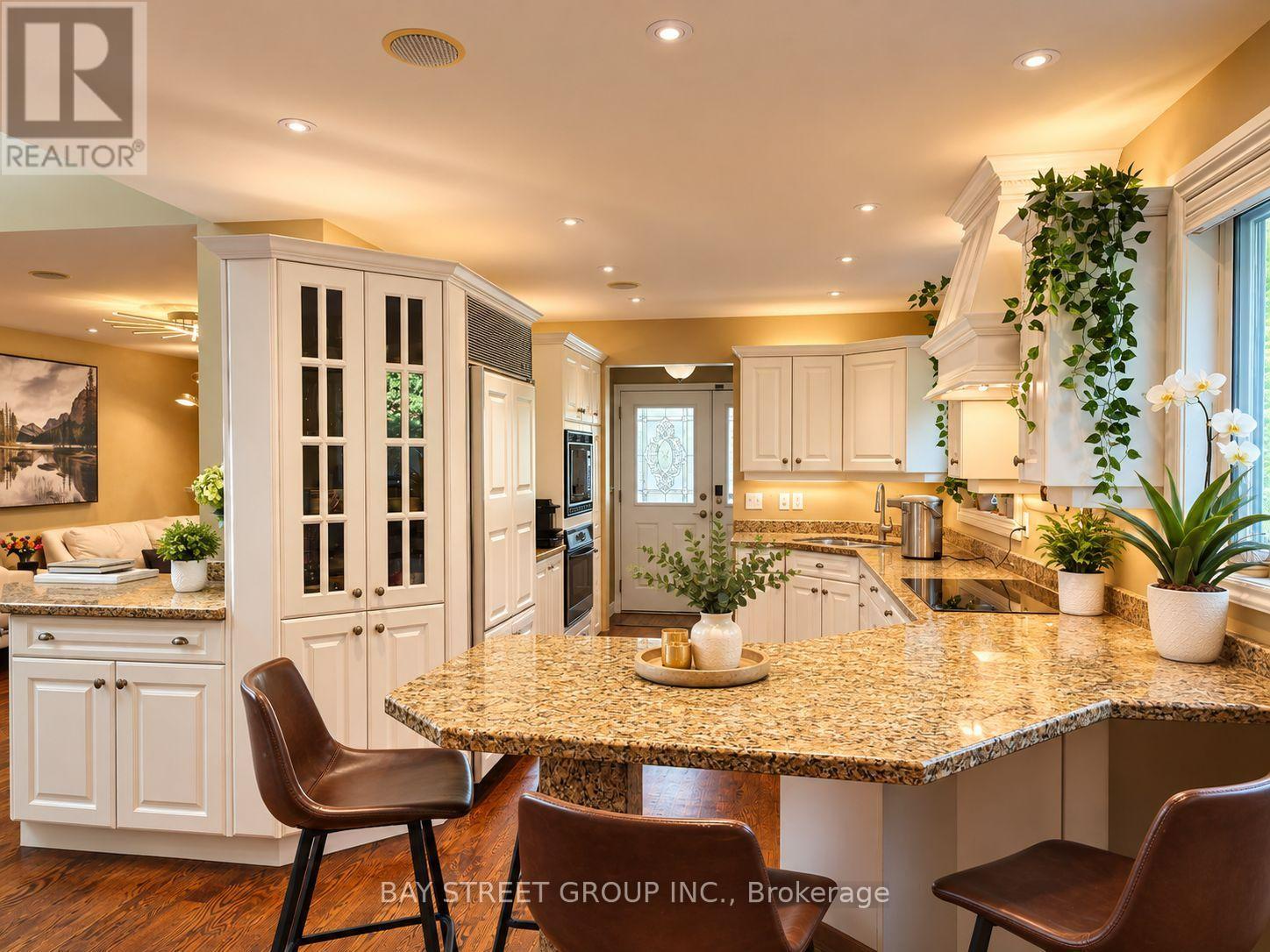 111 Fred Varley Drive, Markham (unionville), Ontario