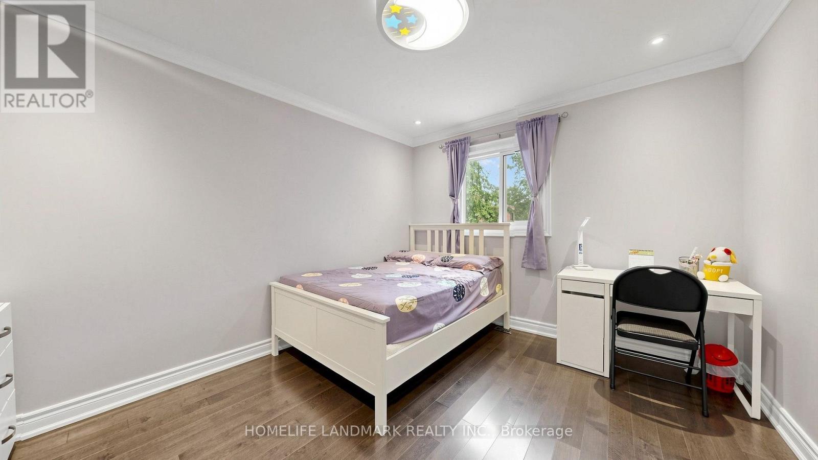 4 Bishop Crescent, Markham (markham Village), Ontario