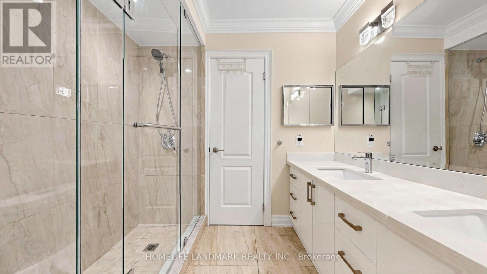 4 Bishop Crescent, Markham (markham Village), Ontario