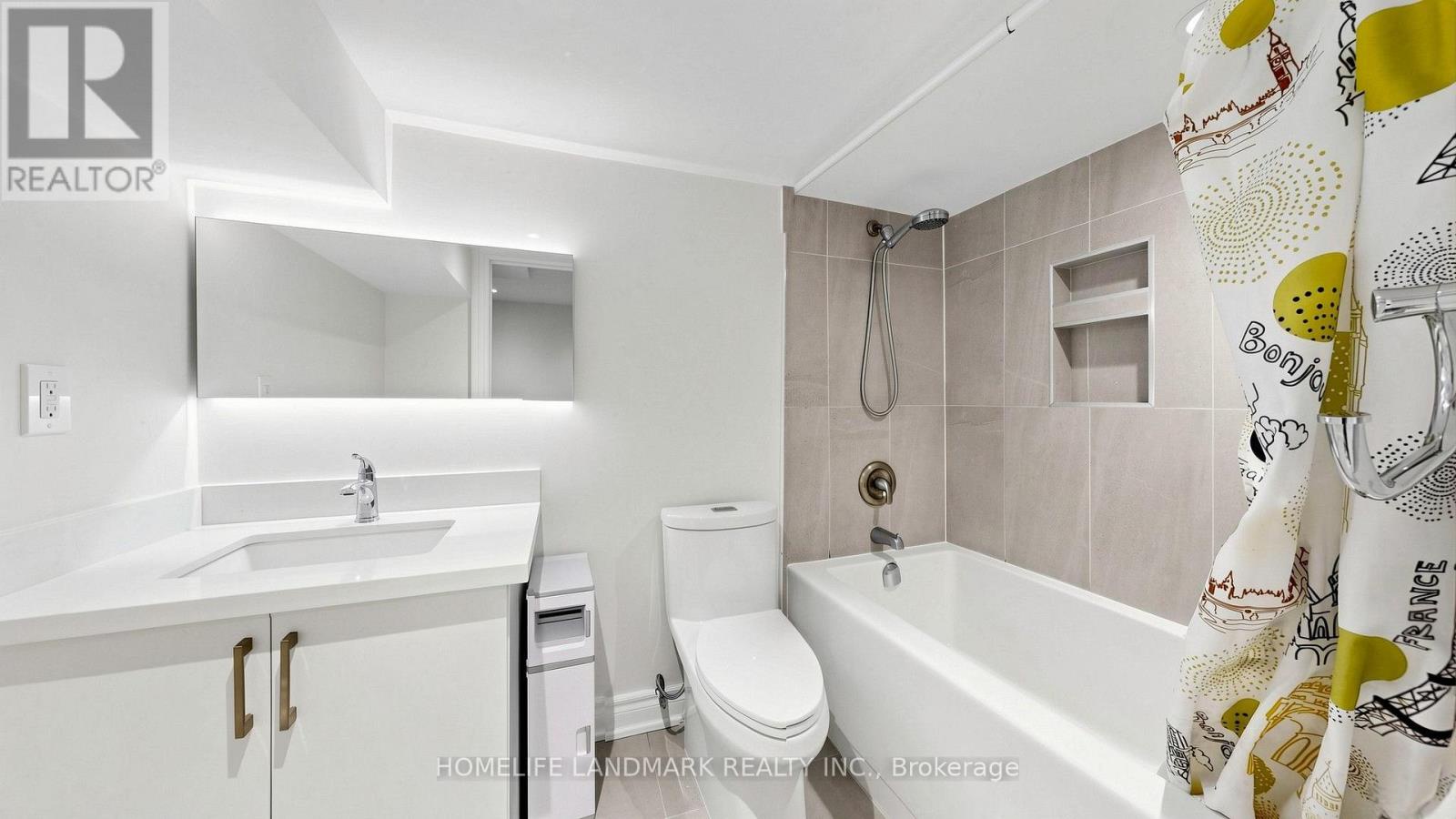 4 Bishop Crescent, Markham (markham Village), Ontario