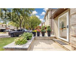 4 BISHOP CRESCENT