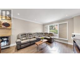 4 BISHOP CRESCENT