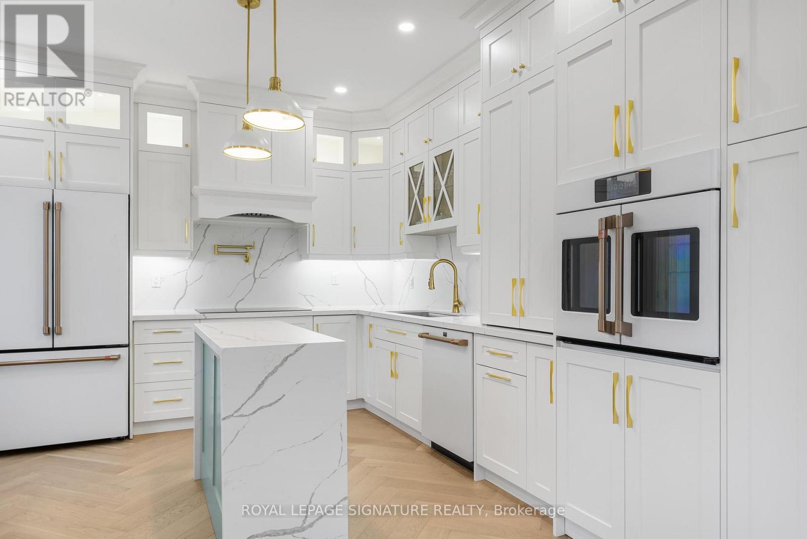 2 Poppythorn Road, Brampton (fletcher's Meadow), Ontario