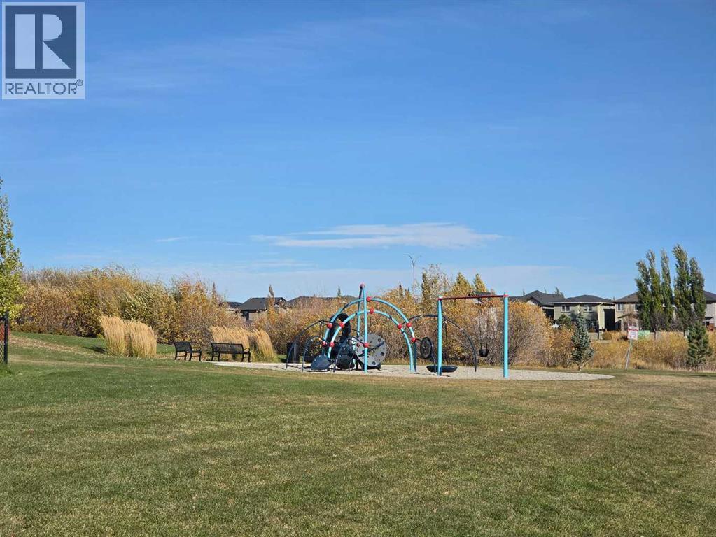220 Windford Crescent Sw, Airdrie, Alberta