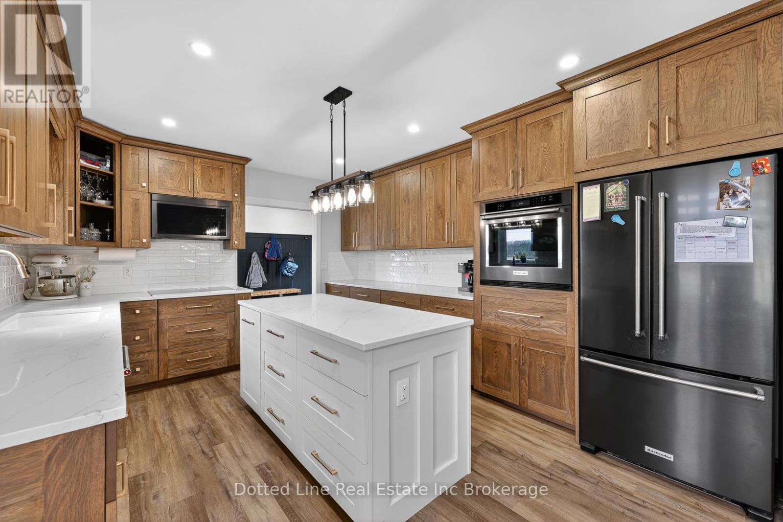 573 Norfolk County Rd 28 Road W, Norfolk, Ontario