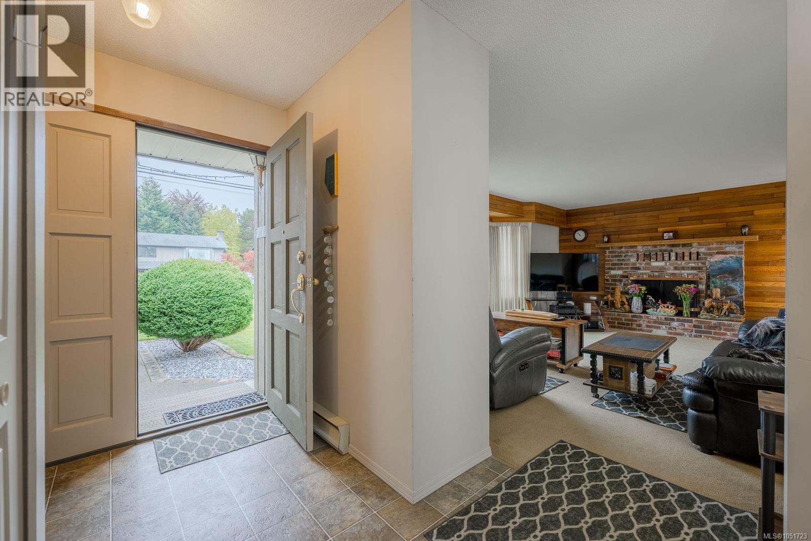 551 Birch St S, Campbell River, British Columbia