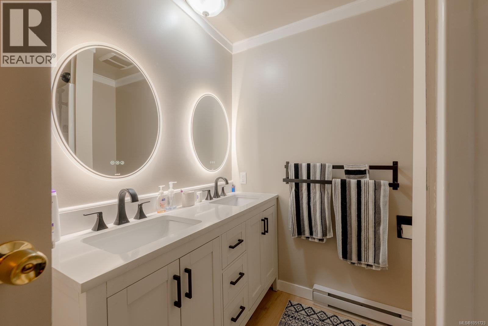 551 Birch St S, Campbell River, British Columbia