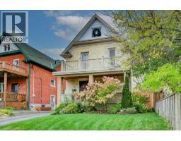 22 WHITNEY Place