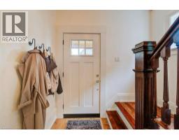 22 WHITNEY Place