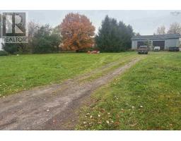 2833 Barronsfield Road