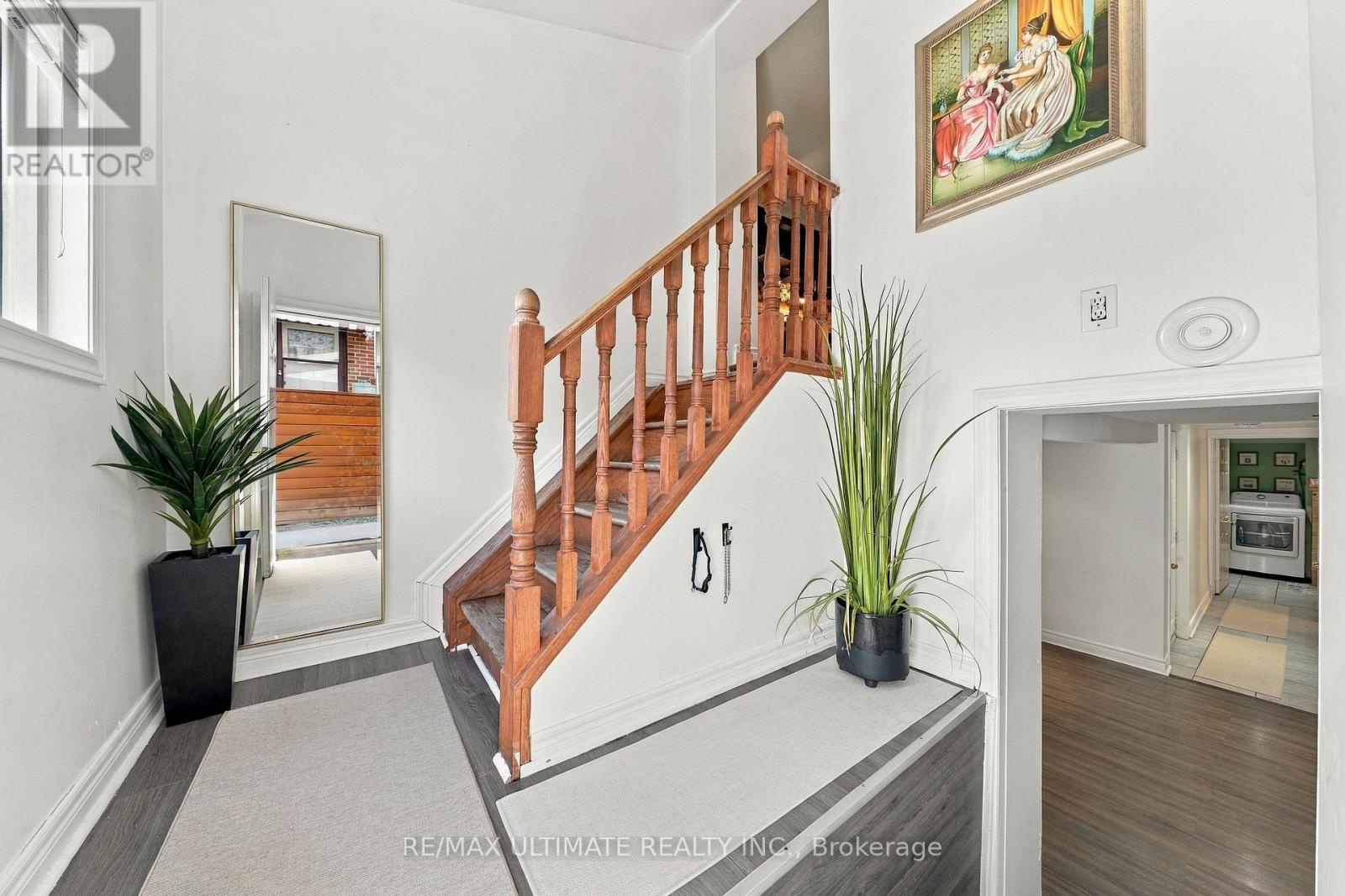 372 Blackthorn Avenue, Toronto (keelesdale-eglinton West), Ontario