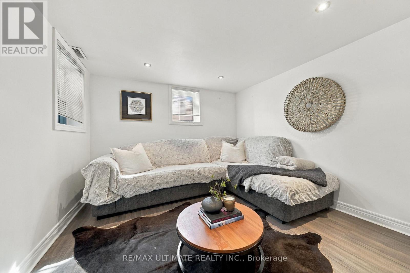 372 Blackthorn Avenue, Toronto (keelesdale-eglinton West), Ontario