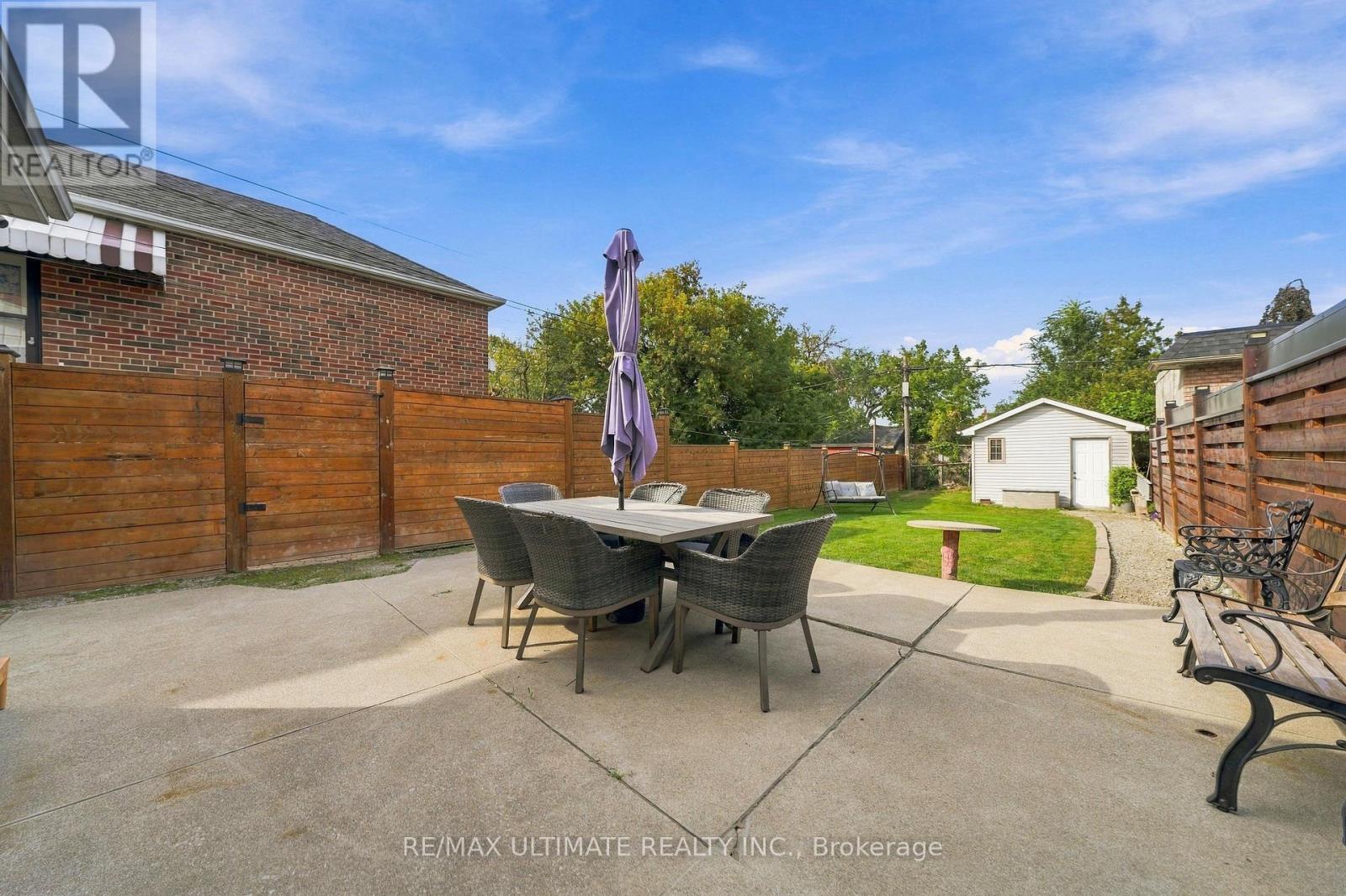 372 Blackthorn Avenue, Toronto (keelesdale-eglinton West), Ontario