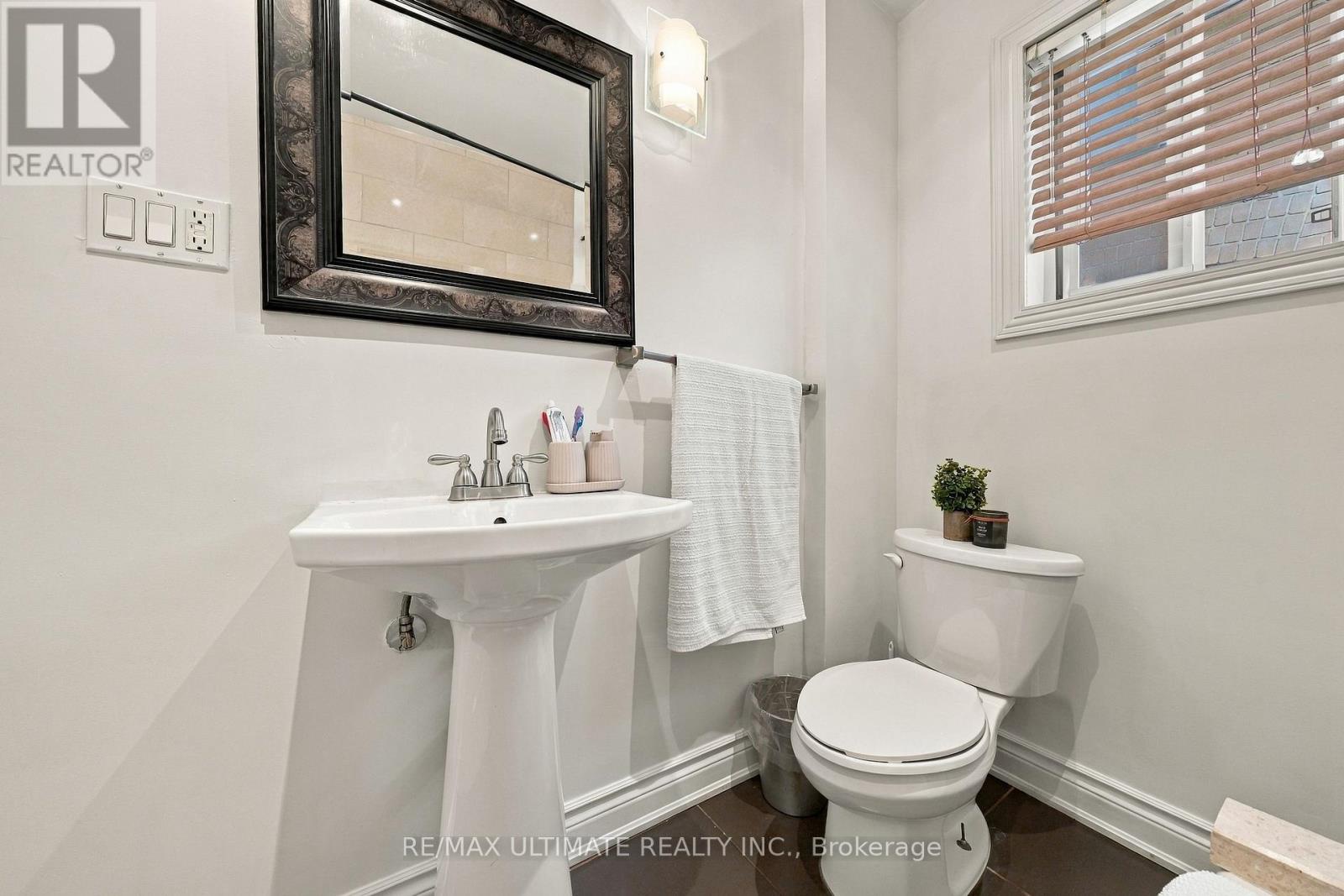 372 Blackthorn Avenue, Toronto (keelesdale-eglinton West), Ontario