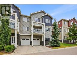 427 Redstone View NE